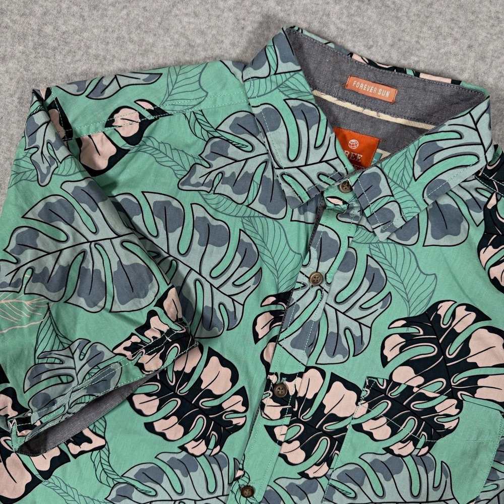 Free Planet Forever Sun Men's L Green Tropical Short Sleeve Button-Up